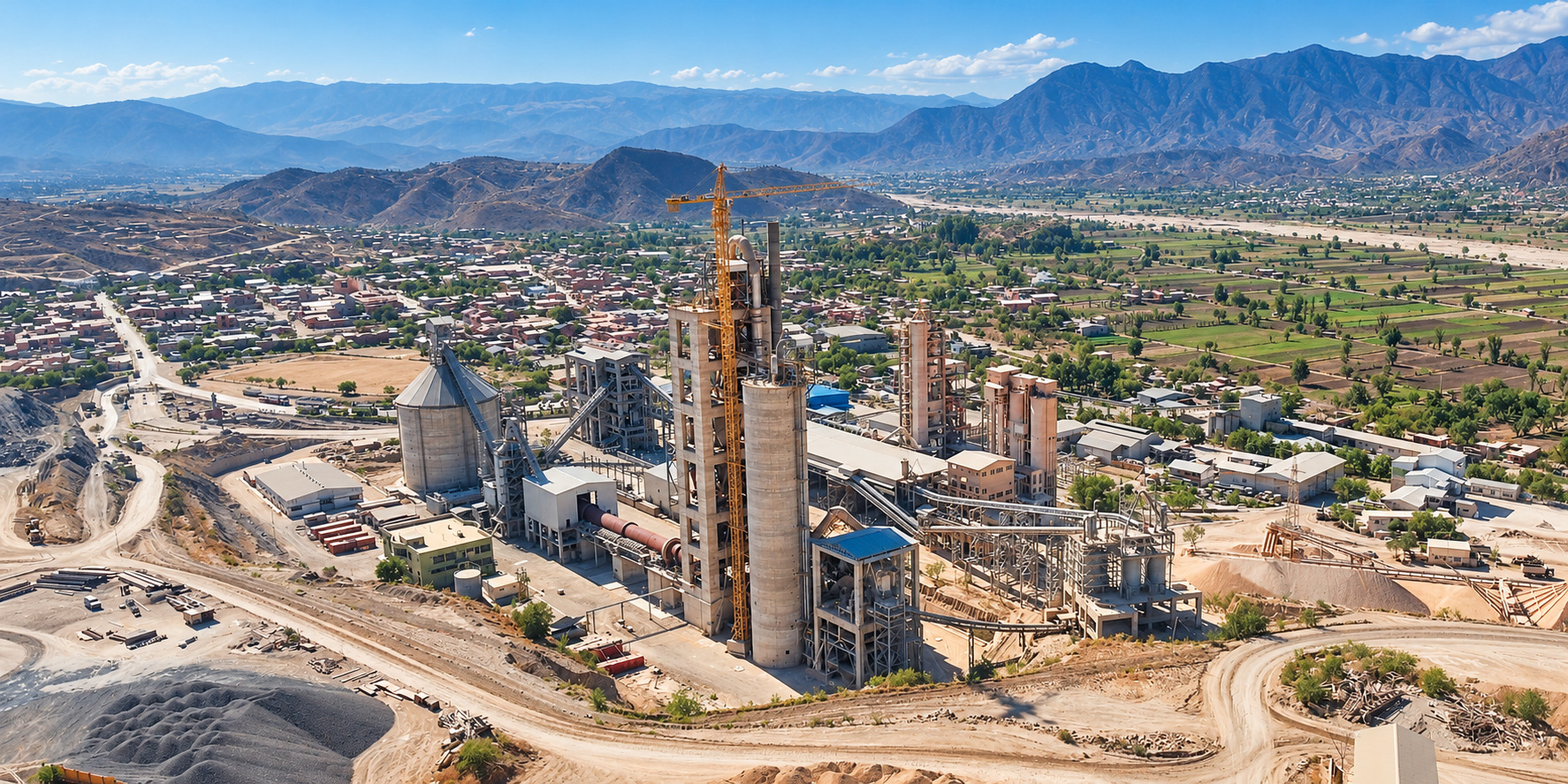 Vista panorámica de la planta cementera de COBOCE y su entorno en Cochabamba